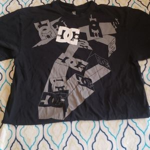 DC black and gray short sleeve shirt.      size L